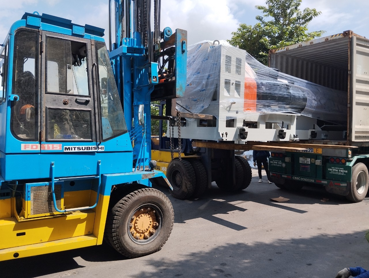 Dịch vụ nâng hạ và vận chuyển các tải trọng lớn tại Hải Phòng